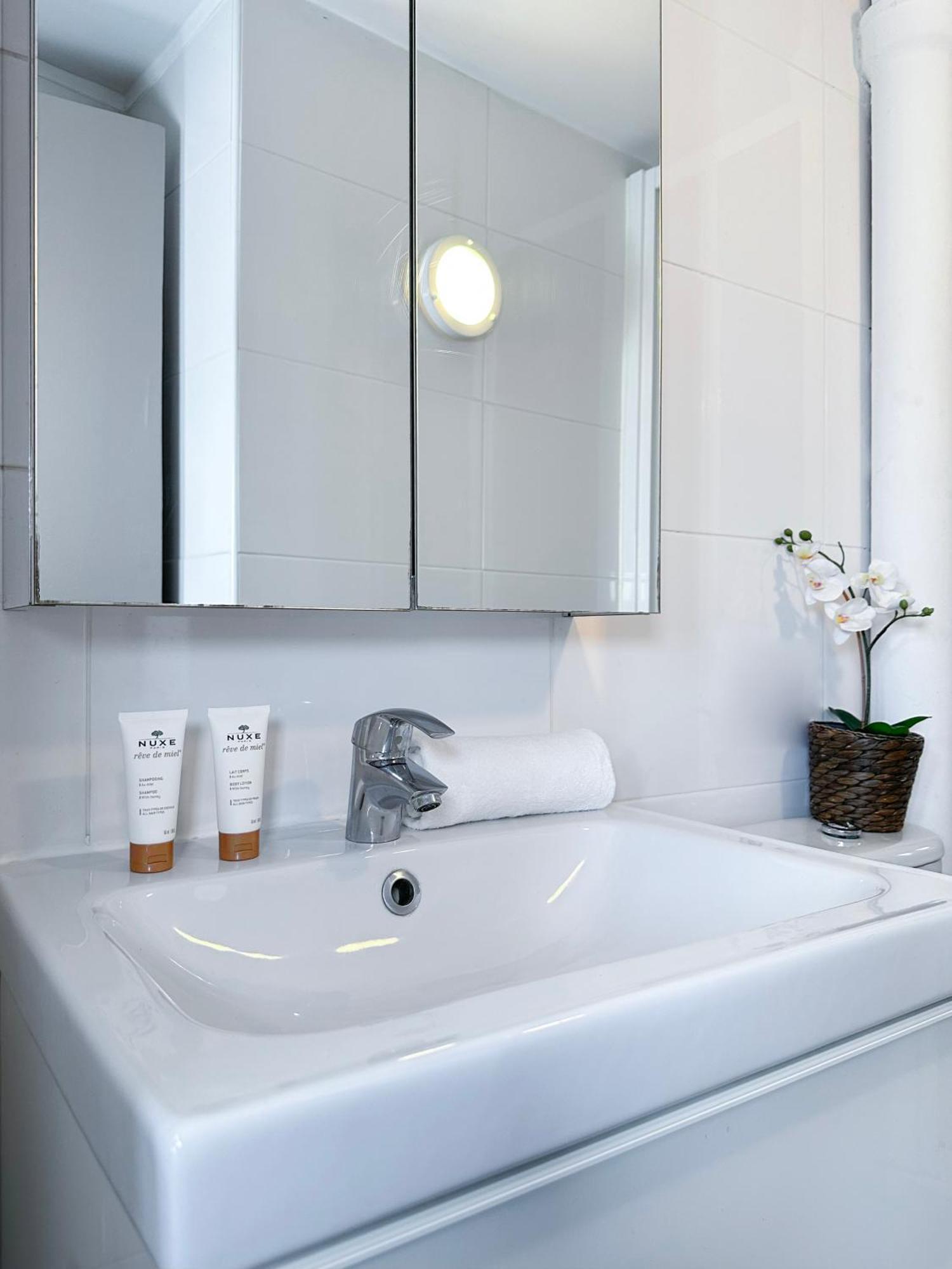 Chic Flat In Pantheon & Luxembourg Garden Apartment Paris Exterior photo